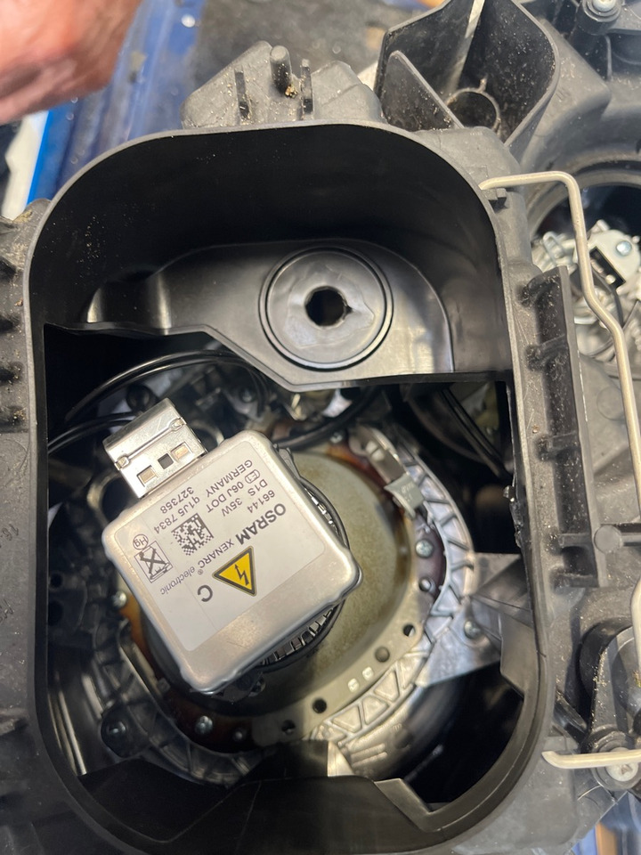 MERCEDES XENON LAMP A9618207761 - Luči/ Osvetlitev za Tovornjak: slika 4 MERCEDES XENON LAMP A9618207761 - Luči/ Osvetlitev za Tovornjak: slika 4