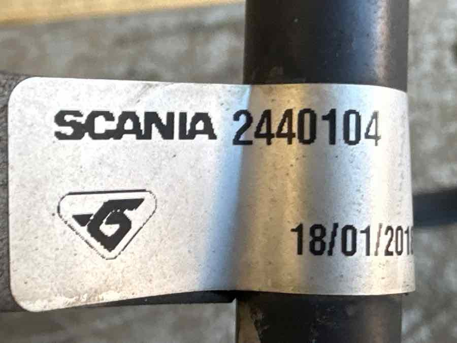 SCANIA A/C PIPE 2440104 - Cev za dovod zraka za Tovornjak: slika 2 SCANIA A/C PIPE 2440104 - Cev za dovod zraka za Tovornjak: slika 2