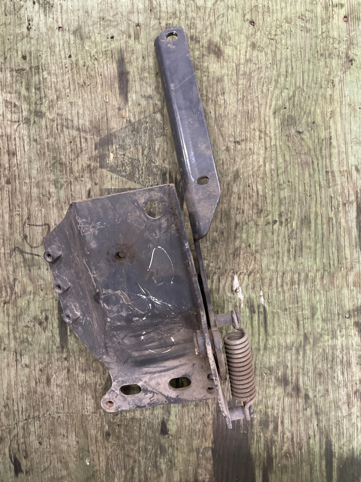 SCANIA HINGE BRACKET 1785549 - Okvir/ Šasija za Tovornjak: slika 1 SCANIA HINGE BRACKET 1785549 - Okvir/ Šasija za Tovornjak: slika 1