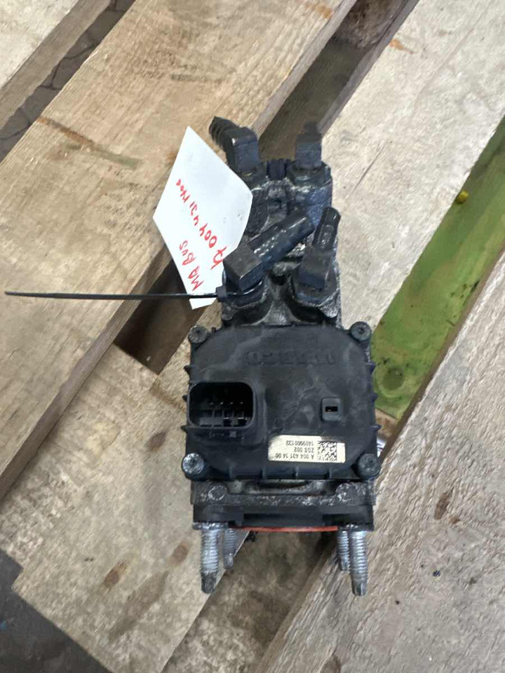 SETRA / MERCEDES BRAKE VALVE A0044314906 - Zavorni ventil za Avtobus: slika 1 SETRA / MERCEDES BRAKE VALVE A0044314906 - Zavorni ventil za Avtobus: slika 1
