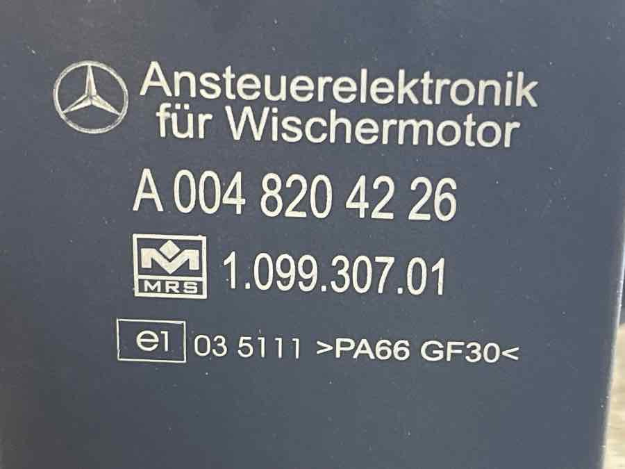 SETRA / MERCEDES ECU WIPER MOTOR A0048204226 - ECU za Avtobus: slika 2 SETRA / MERCEDES ECU WIPER MOTOR A0048204226 - ECU za Avtobus: slika 2