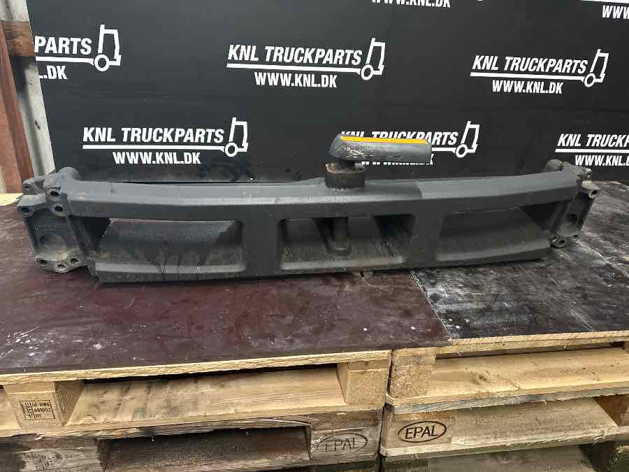 VOLVO BRACKET 21718915 - Karoserija in zunanjost za Tovornjak: slika 1 VOLVO BRACKET 21718915 - Karoserija in zunanjost za Tovornjak: slika 1