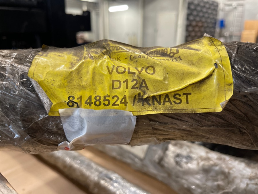 VOLVO CAMSHAFT D12A 8148524 - Odmična gred za Tovornjak: slika 2 VOLVO CAMSHAFT D12A 8148524 - Odmična gred za Tovornjak: slika 2