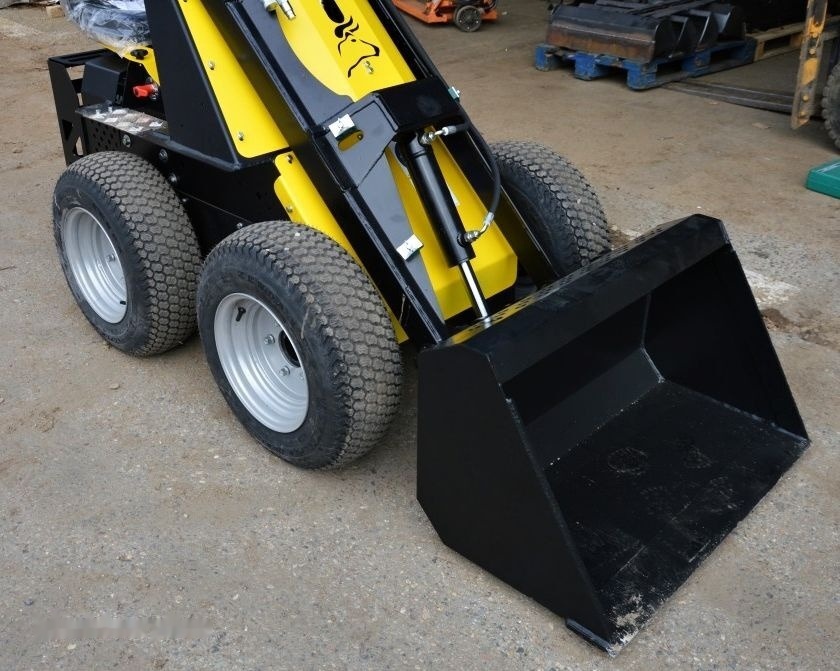 Nov Mini nakladalec Tur Poland Mini Loader TUR N 520 Mini Hoflader Kompaktlader Briggs&Stratton: slika 36