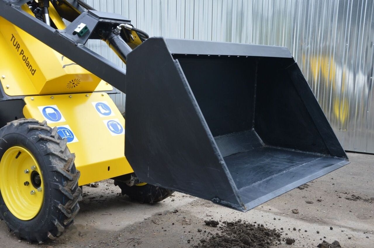 Nov Mini nakladalec Tur Poland Mini Loader TUR N 520 Mini Hoflader Kompaktlader Briggs&Stratton: slika 16