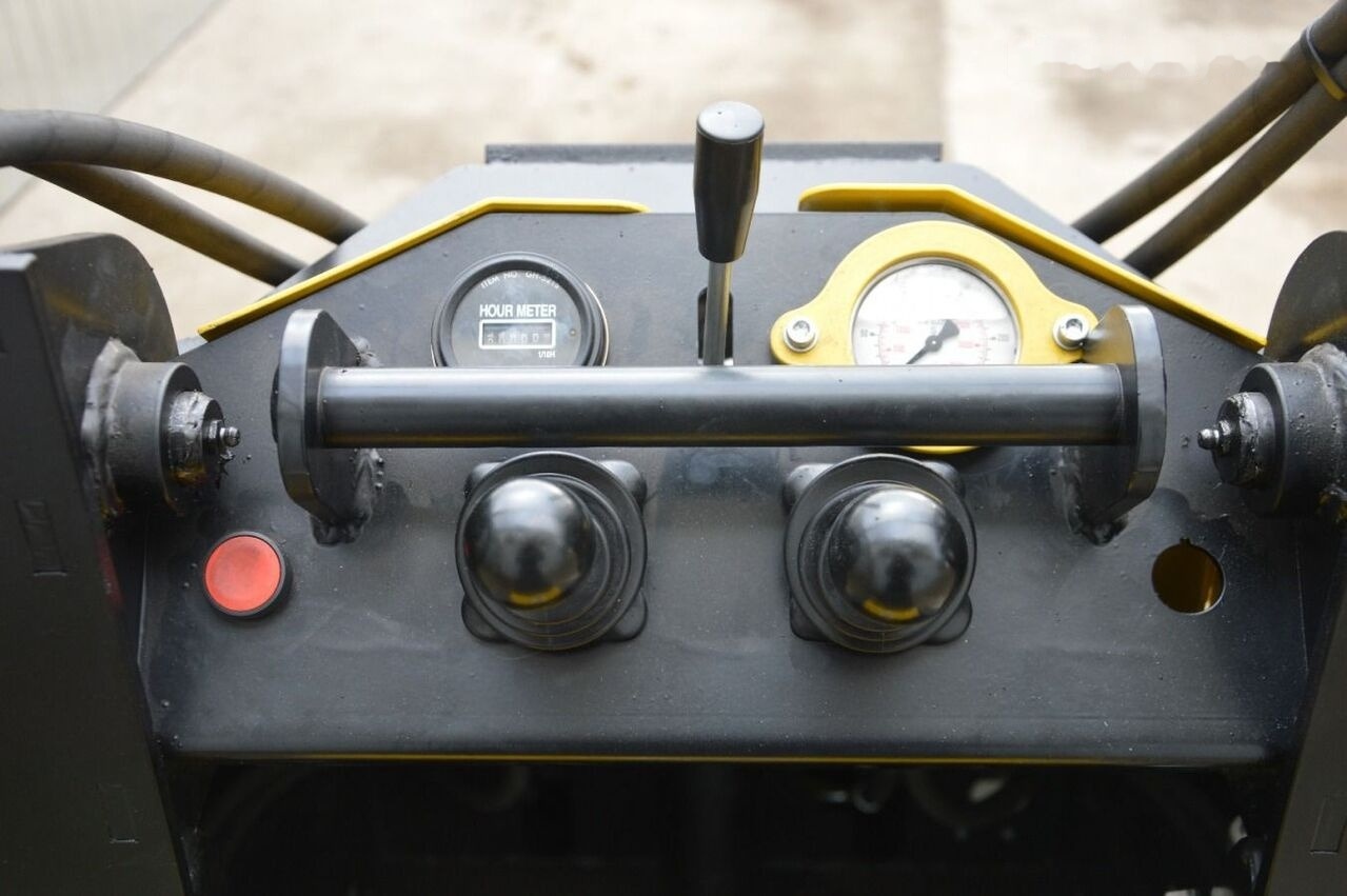 Nov Mini nakladalec Tur Poland Mini Loader TUR N 520 Mini Hoflader Kompaktlader Briggs&Stratton: slika 27