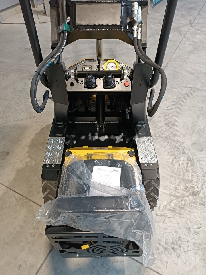 Nov Mini nakladalec Tur Poland Miniradlader Miniloader Mini hoflader TUR N 520 Briggs&Stratton: slika 49