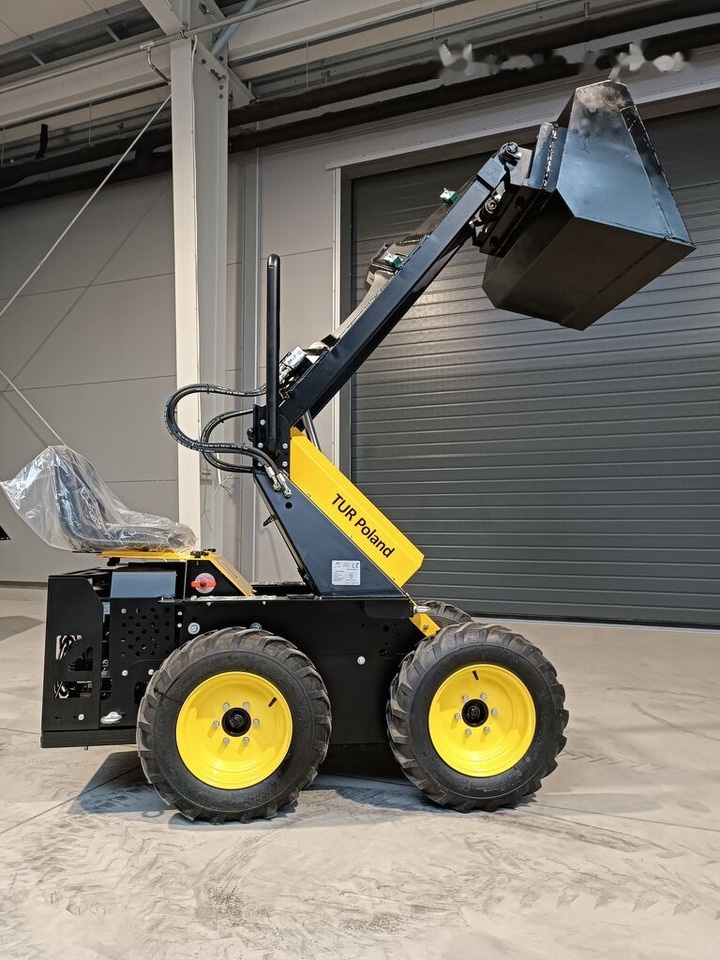 Nov Mini nakladalec Tur Poland Miniradlader Miniloader Mini hoflader TUR N 520 Briggs&Stratton: slika 38