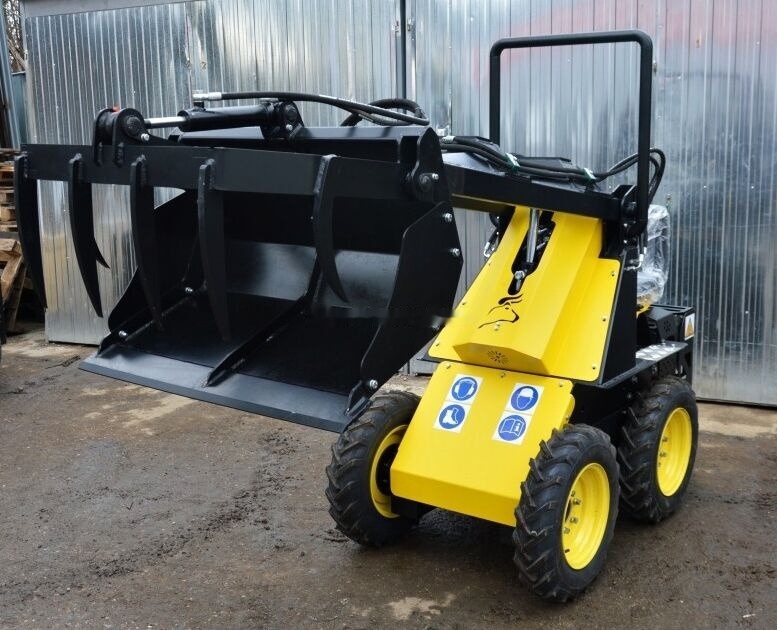 Nov Mini nakladalec Tur Poland Miniradlader Miniloader Mini hoflader TUR N 520 Briggs&Stratton: slika 32