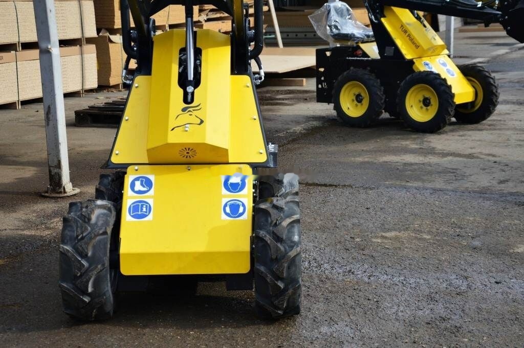 Nov Mini nakladalec Tur Poland Miniradlader Miniloader Mini hoflader TUR N 520 Briggs&Stratton: slika 27
