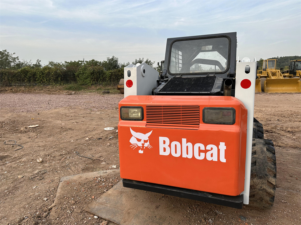 BOBCAT S300 - Mini nakladalec: slika 3 BOBCAT S300 - Mini nakladalec: slika 3