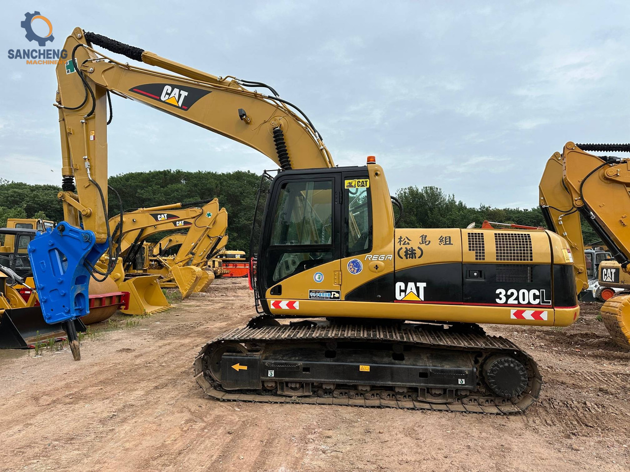 CAT 320CL with hammer - Bager goseničar: slika 2 CAT 320CL with hammer - Bager goseničar: slika 2