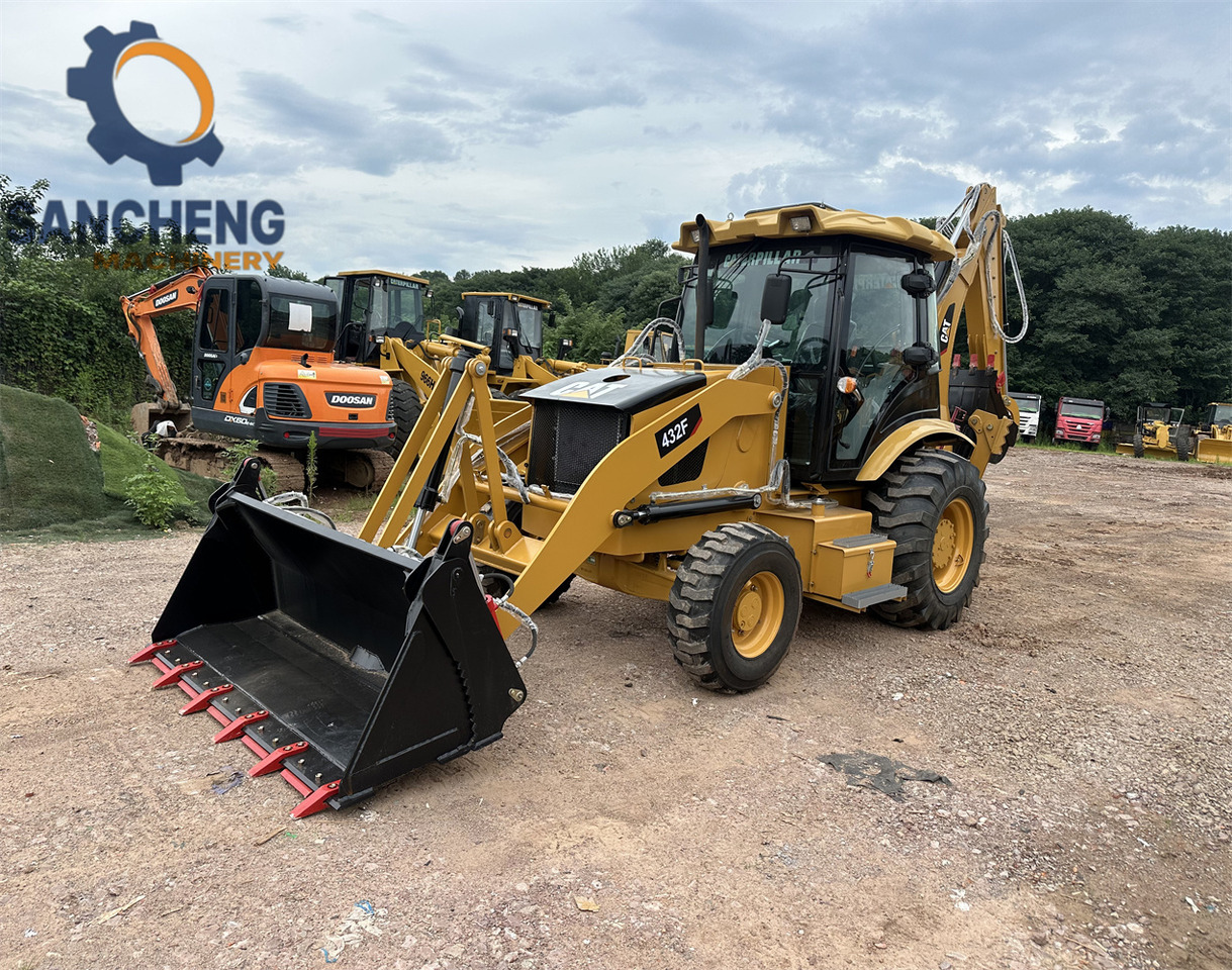 CAT 432F - Bager nakladalec: slika 1 CAT 432F - Bager nakladalec: slika 1