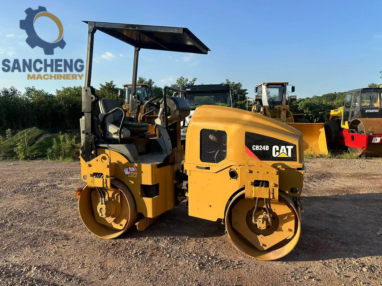 CAT CB24B - Valjar: slika 1 CAT CB24B - Valjar: slika 1