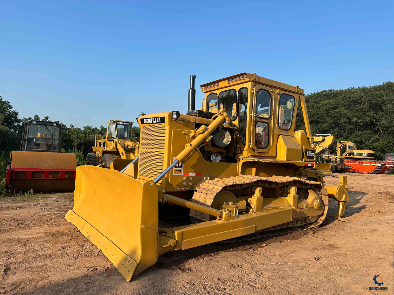 CAT D7G - Buldožer: slika 2 CAT D7G - Buldožer: slika 2