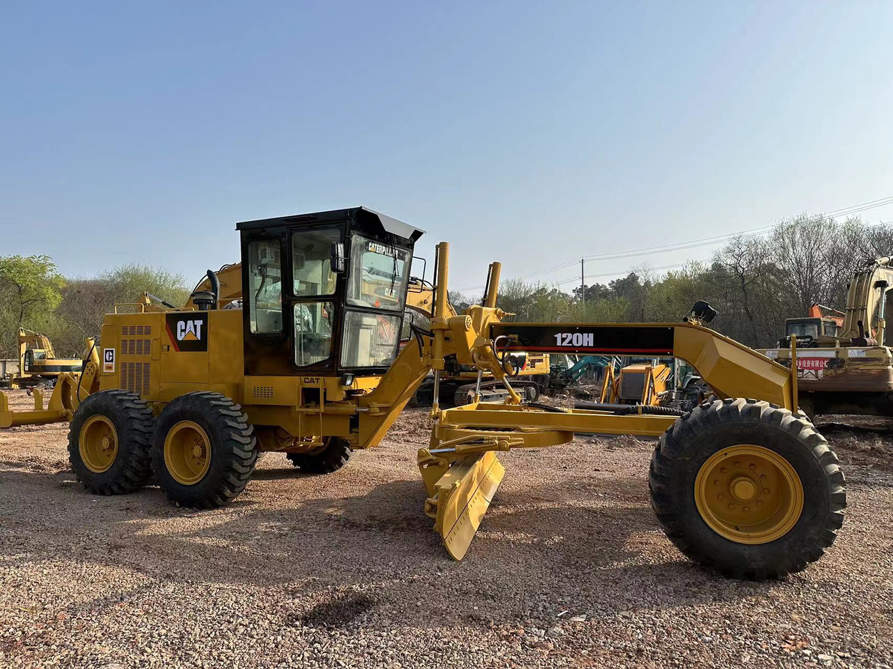 CATERPILLAR 120H - Greder: slika 2 CATERPILLAR 120H - Greder: slika 2