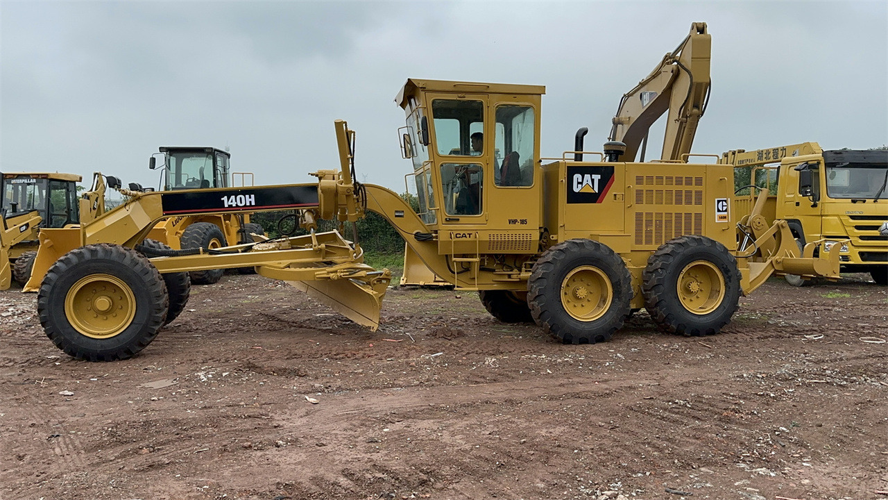 CATERPILLAR 140H - Greder: slika 1 CATERPILLAR 140H - Greder: slika 1