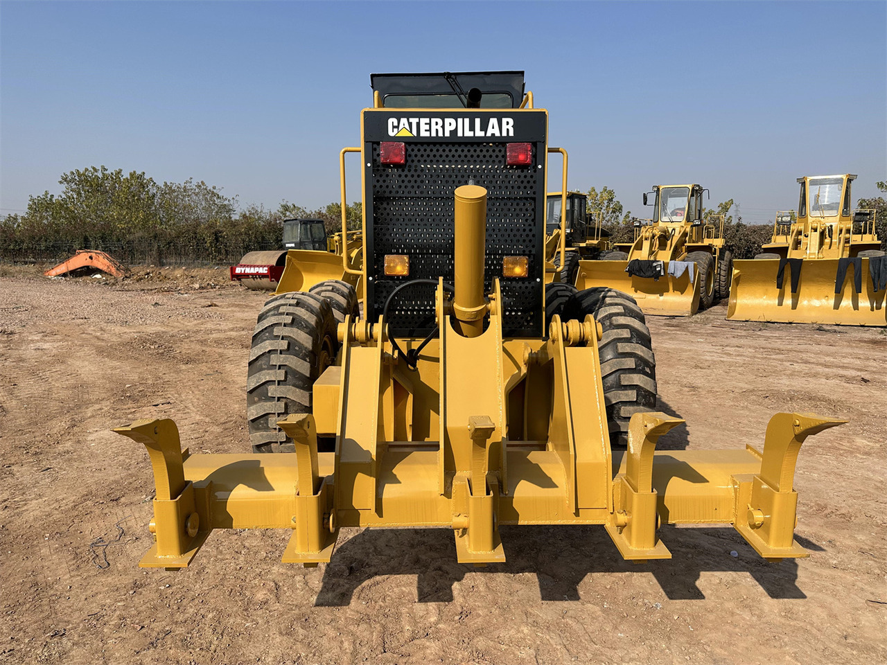 CATERPILLAR 140H - Greder: slika 4 CATERPILLAR 140H - Greder: slika 4