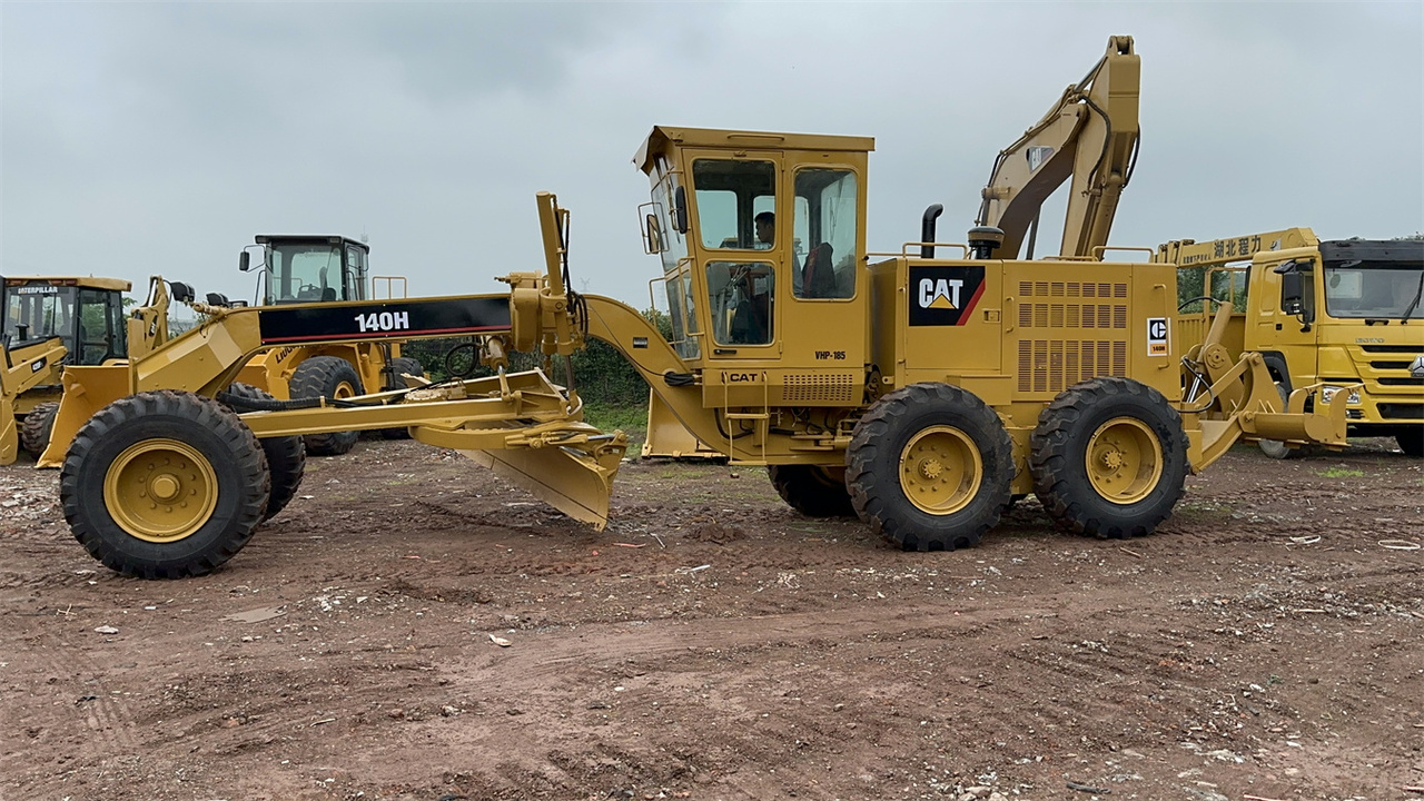 CATERPILLAR 140H - Greder: slika 2 CATERPILLAR 140H - Greder: slika 2