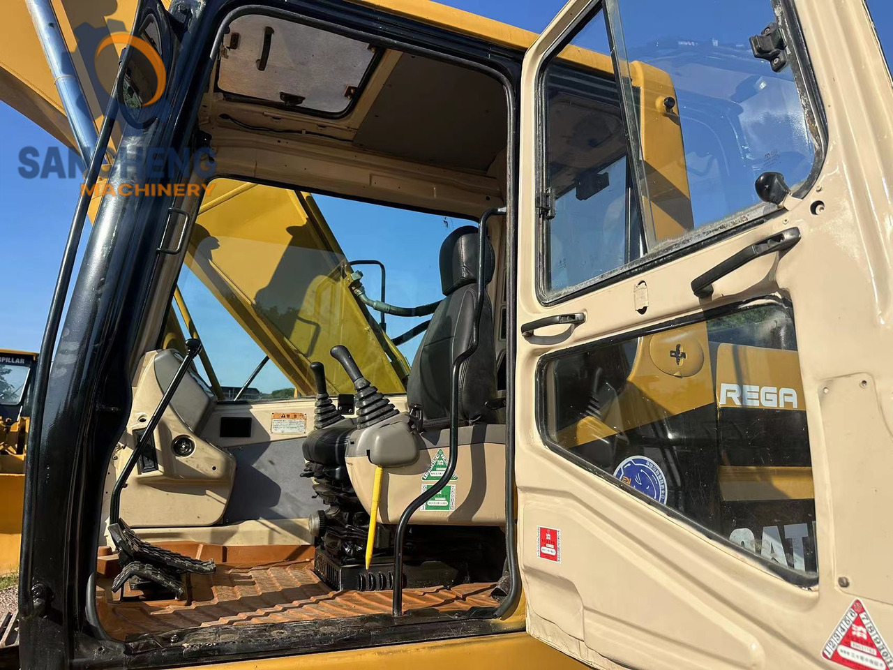 Bager goseničar CATERPILLAR 320B: slika 10