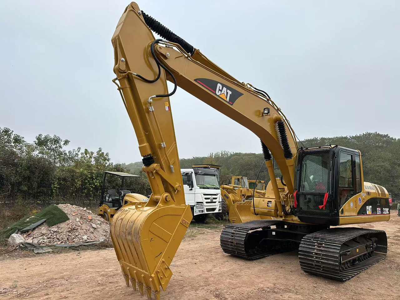 Bager goseničar CATERPILLAR 320C: slika 8