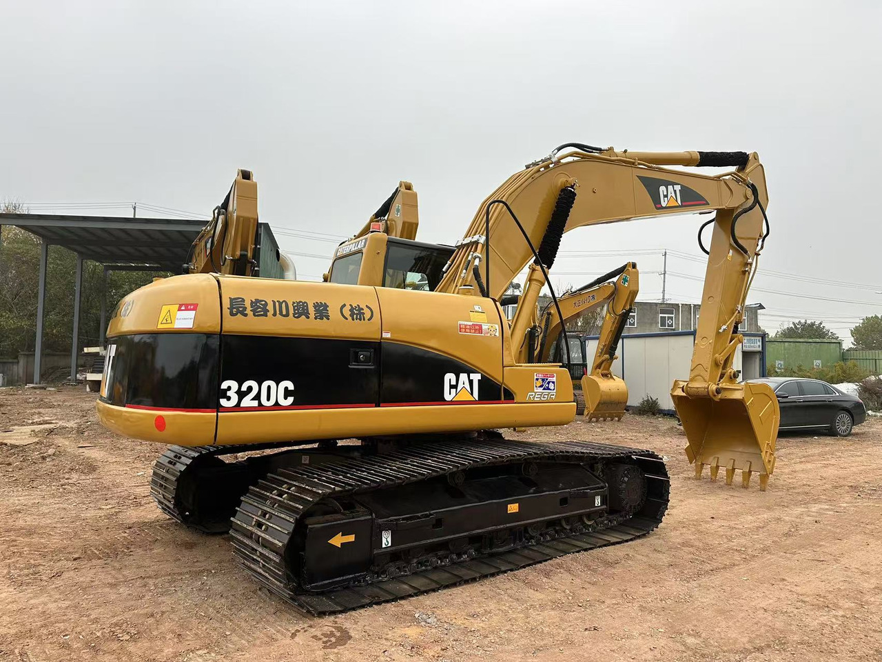 CATERPILLAR 320C - Bager goseničar: slika 2 CATERPILLAR 320C - Bager goseničar: slika 2