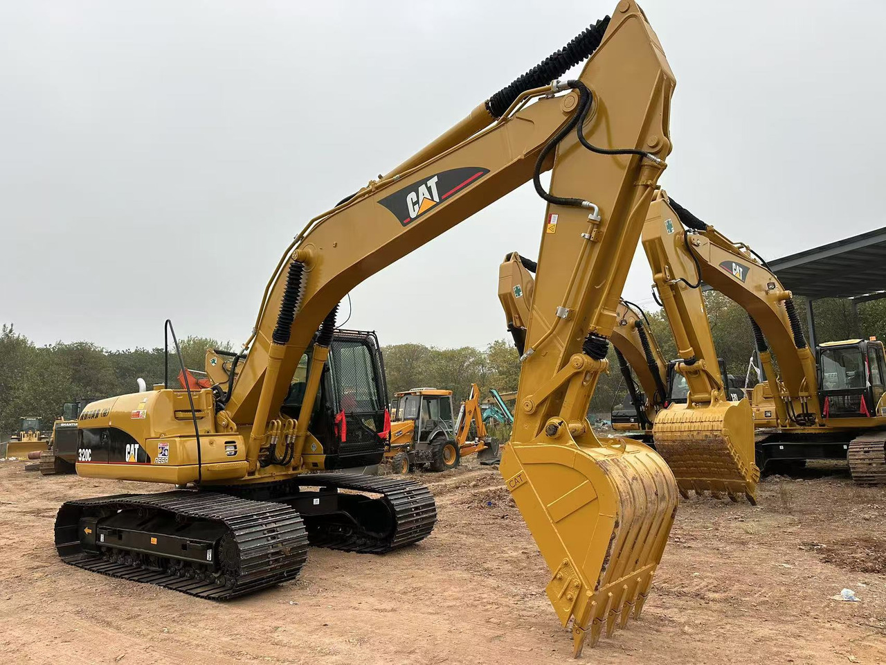 CATERPILLAR 320CL - Bager goseničar: slika 4 CATERPILLAR 320CL - Bager goseničar: slika 4