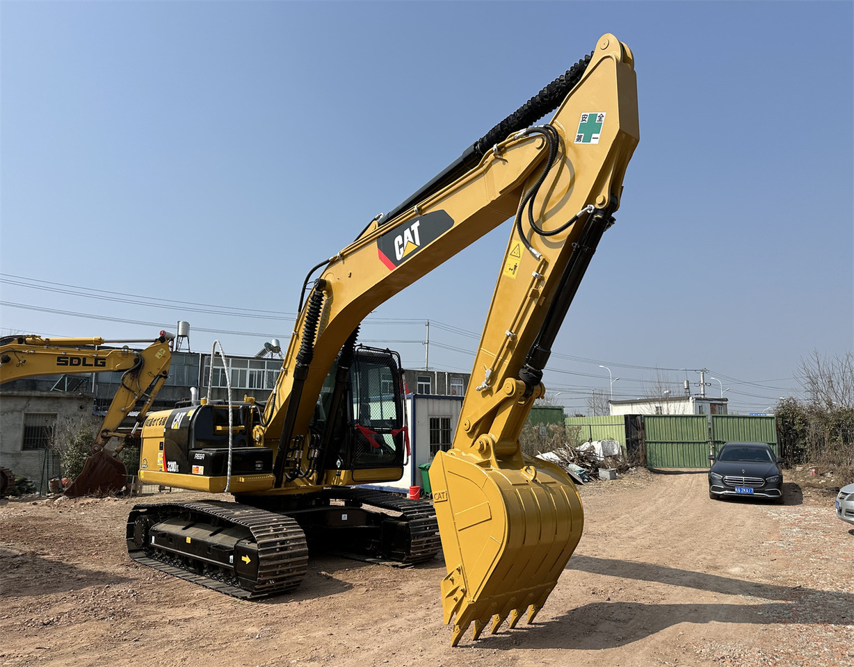 CATERPILLAR 320D2L - Bager goseničar: slika 3 CATERPILLAR 320D2L - Bager goseničar: slika 3