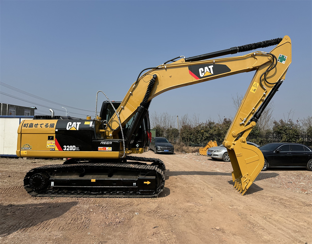 CATERPILLAR 320D2L - Bager goseničar: slika 2 CATERPILLAR 320D2L - Bager goseničar: slika 2