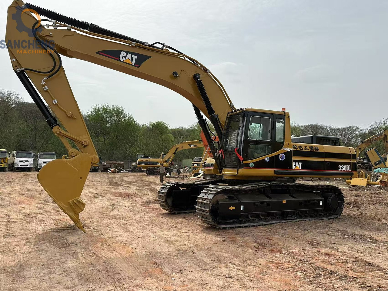 CATERPILLAR 330BL - Bager: slika 4 CATERPILLAR 330BL - Bager: slika 4