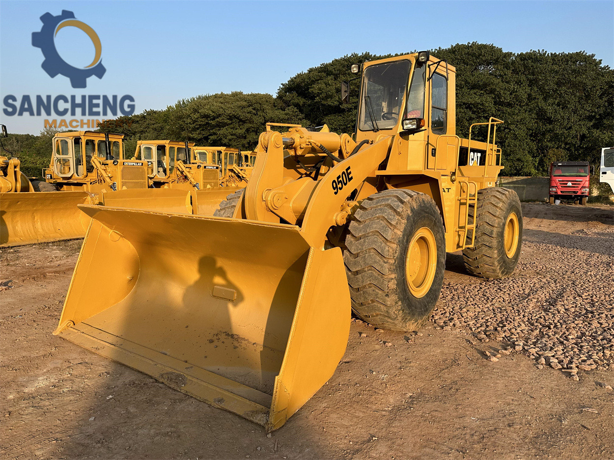 CATERPILLAR 950E - Kolesni nakladalec: slika 4 CATERPILLAR 950E - Kolesni nakladalec: slika 4