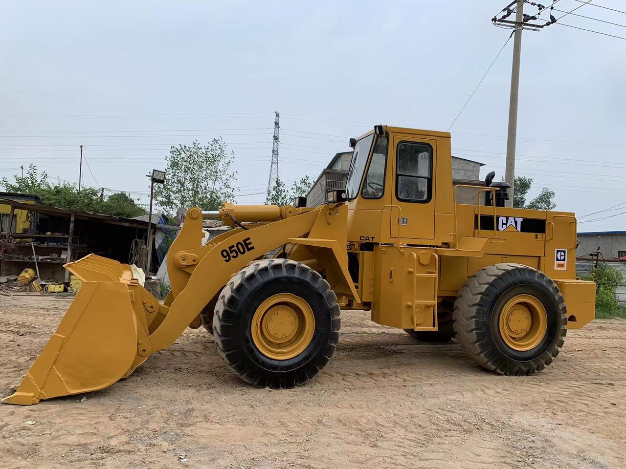 CATERPILLAR 950E - Kolesni nakladalec: slika 2 CATERPILLAR 950E - Kolesni nakladalec: slika 2