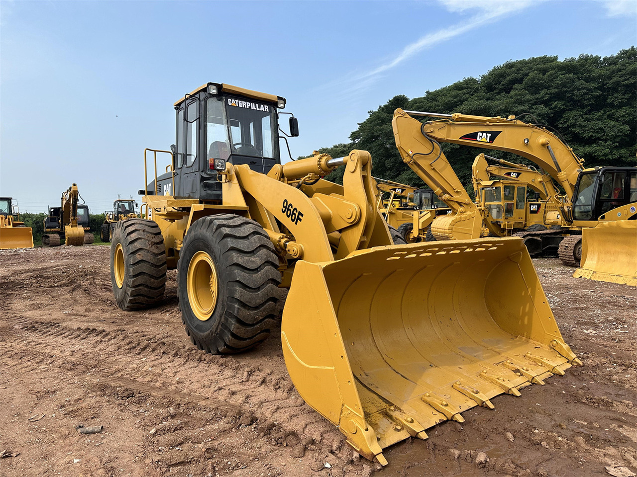 CATERPILLAR 966F - Kolesni nakladalec: slika 1 CATERPILLAR 966F - Kolesni nakladalec: slika 1