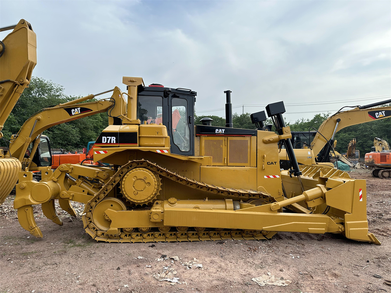 CATERPILLAR D7R - Buldožer: slika 4 CATERPILLAR D7R - Buldožer: slika 4