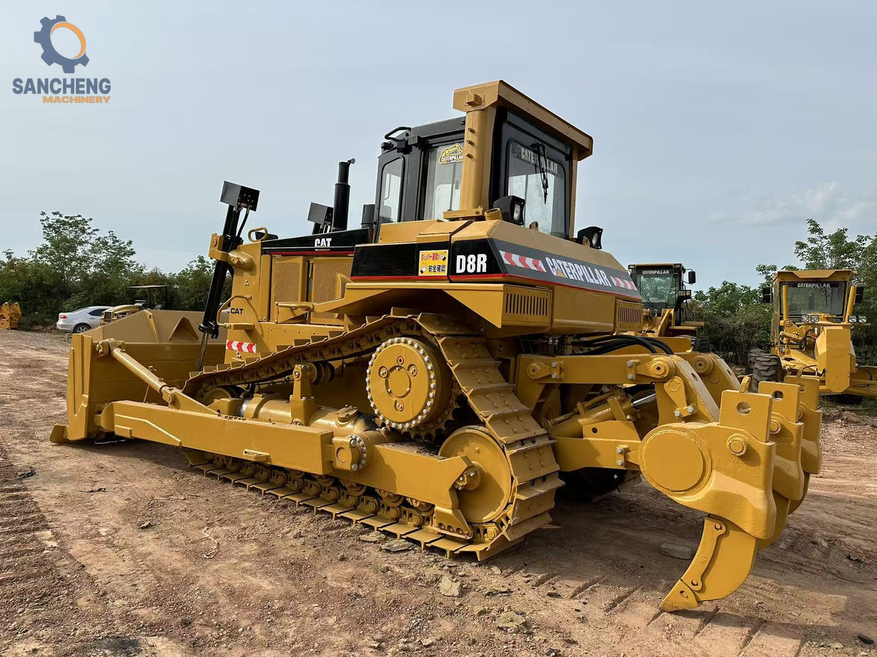 CATERPILLAR D8R - Buldožer: slika 1 CATERPILLAR D8R - Buldožer: slika 1