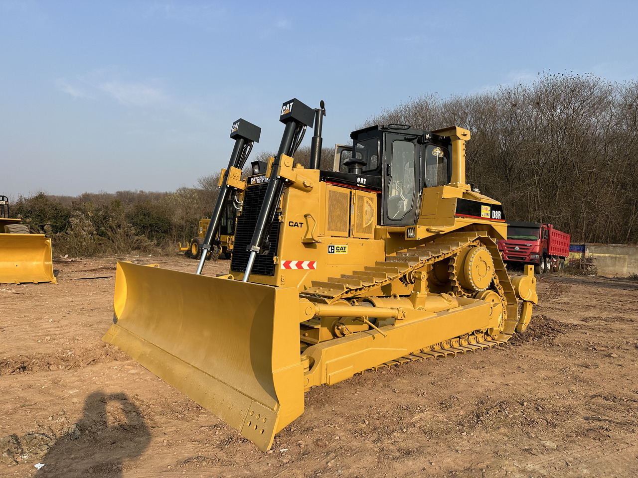 CATERPILLAR D8R - Buldožer: slika 2 CATERPILLAR D8R - Buldožer: slika 2