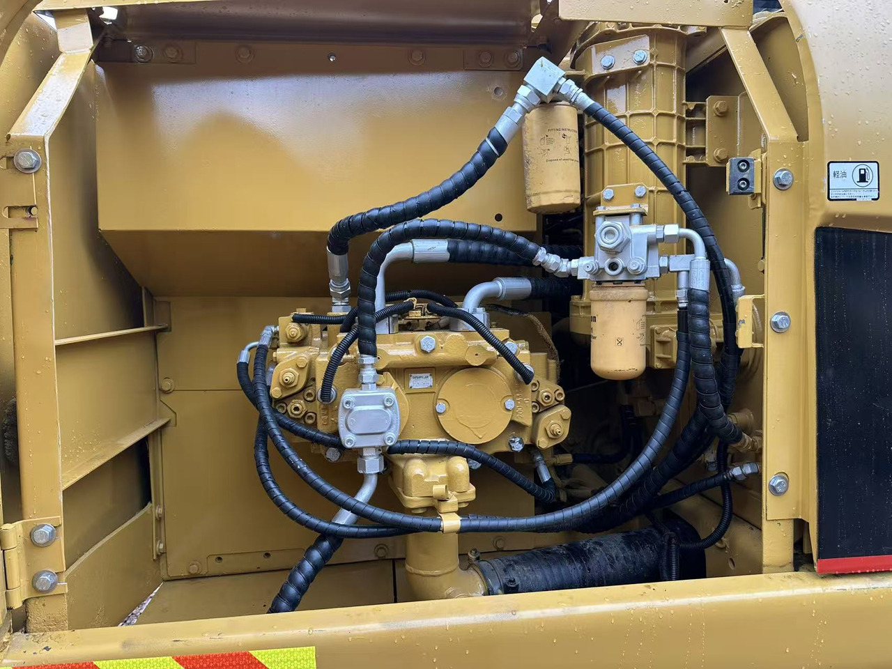 Caterpillar 320CL - Bager goseničar: slika 4 Caterpillar 320CL - Bager goseničar: slika 4