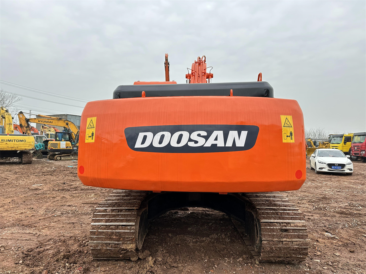 DOOSAN DH220 - Bager goseničar: slika 4 DOOSAN DH220 - Bager goseničar: slika 4