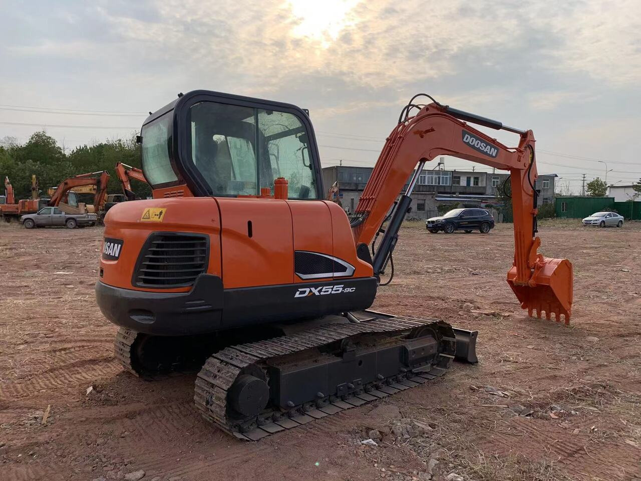 DOOSAN DX55 excavator - Bager: slika 1 DOOSAN DX55 excavator - Bager: slika 1
