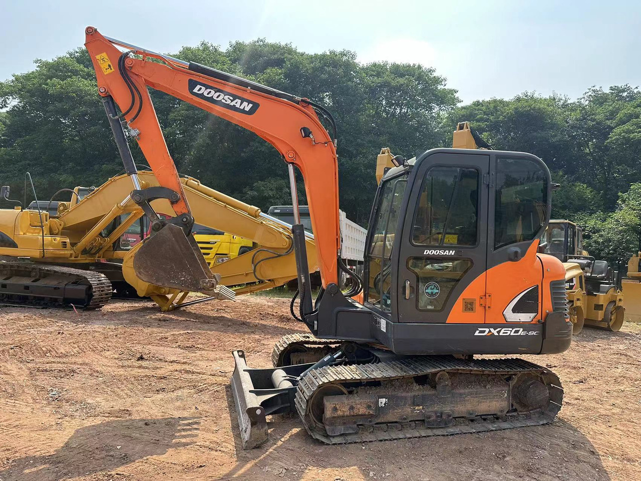 DOOSAN DX60 - Mini bager: slika 1 DOOSAN DX60 - Mini bager: slika 1