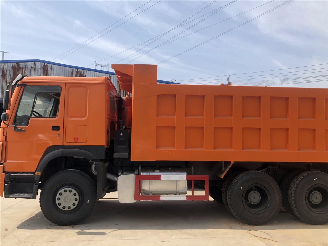 SINOTRUK HOWO 371 Dump truck - Tovornjak prekucnik: slika 4 SINOTRUK HOWO 371 Dump truck - Tovornjak prekucnik: slika 4