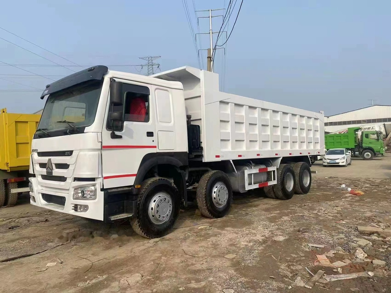 SINOTRUK HOWO 371 Tipper truck - Tovornjak prekucnik: slika 2 SINOTRUK HOWO 371 Tipper truck - Tovornjak prekucnik: slika 2