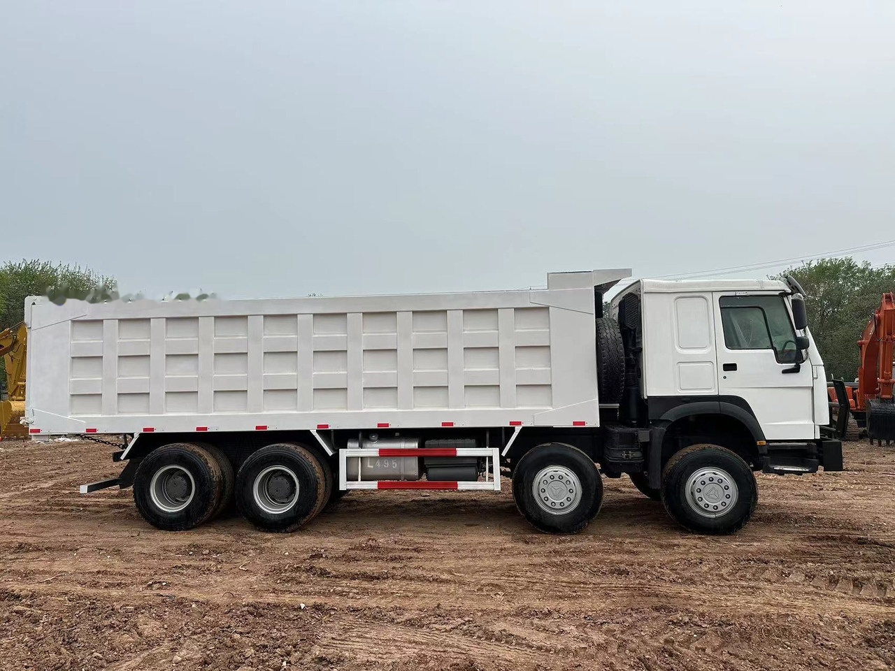 SINOTRUK HOWO 371 with Bumper - Tovornjak prekucnik: slika 3 SINOTRUK HOWO 371 with Bumper - Tovornjak prekucnik: slika 3