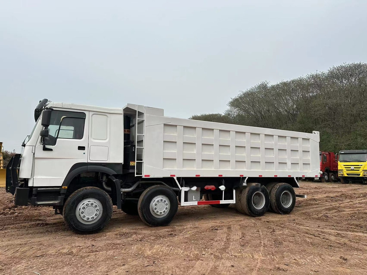 SINOTRUK HOWO 371 with Bumper - Tovornjak prekucnik: slika 5 SINOTRUK HOWO 371 with Bumper - Tovornjak prekucnik: slika 5
