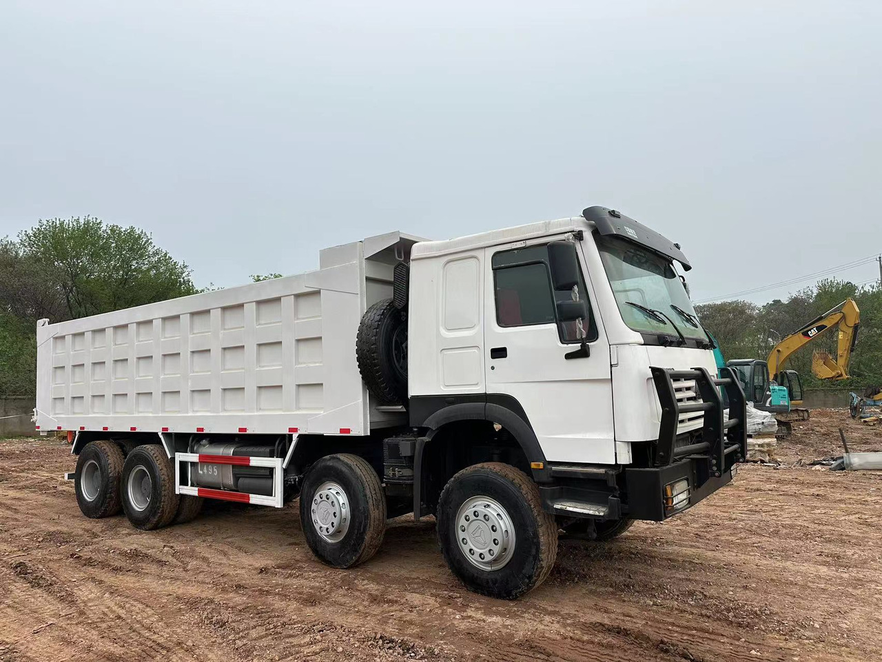SINOTRUK HOWO 371 with Bumper - Tovornjak prekucnik: slika 5 SINOTRUK HOWO 371 with Bumper - Tovornjak prekucnik: slika 5