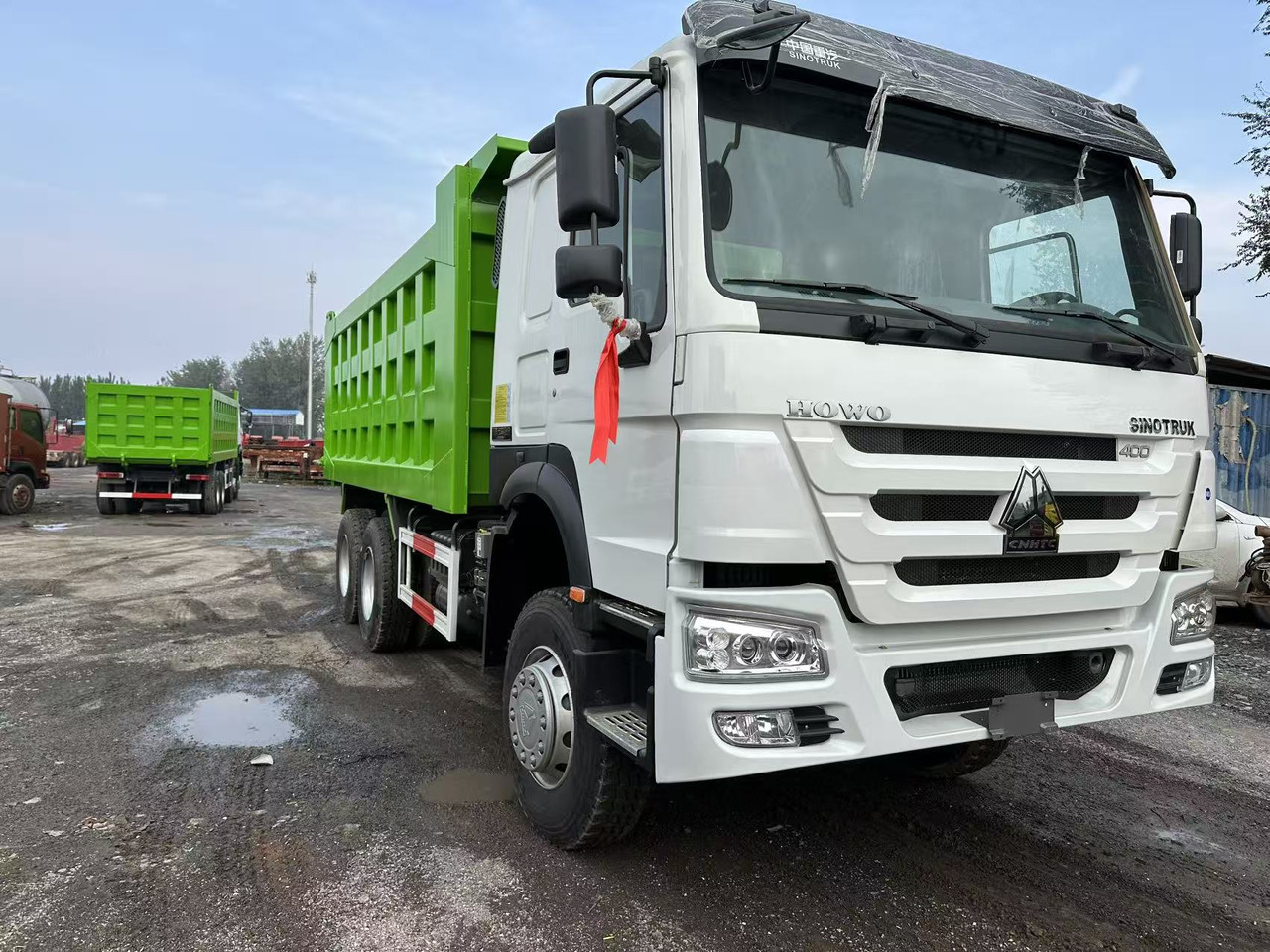 SINOTRUK HOWO 400HP 6X4 Tipper Truck - Tovornjak prekucnik: slika 4 SINOTRUK HOWO 400HP 6X4 Tipper Truck - Tovornjak prekucnik: slika 4