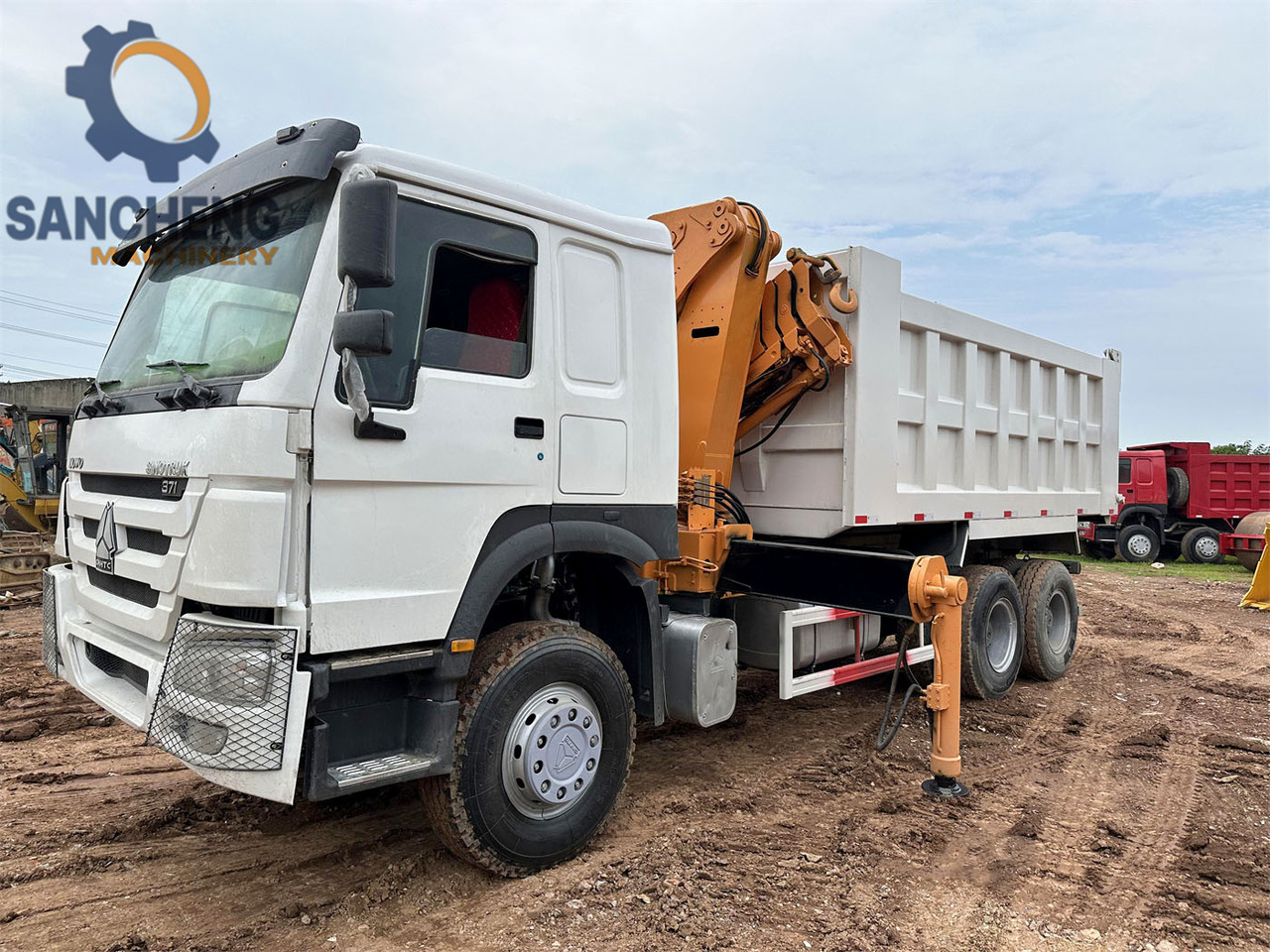 SINOTRUK Howo 371 6x4 crane truck - Tovornjak z dvigalom: slika 3 SINOTRUK Howo 371 6x4 crane truck - Tovornjak z dvigalom: slika 3