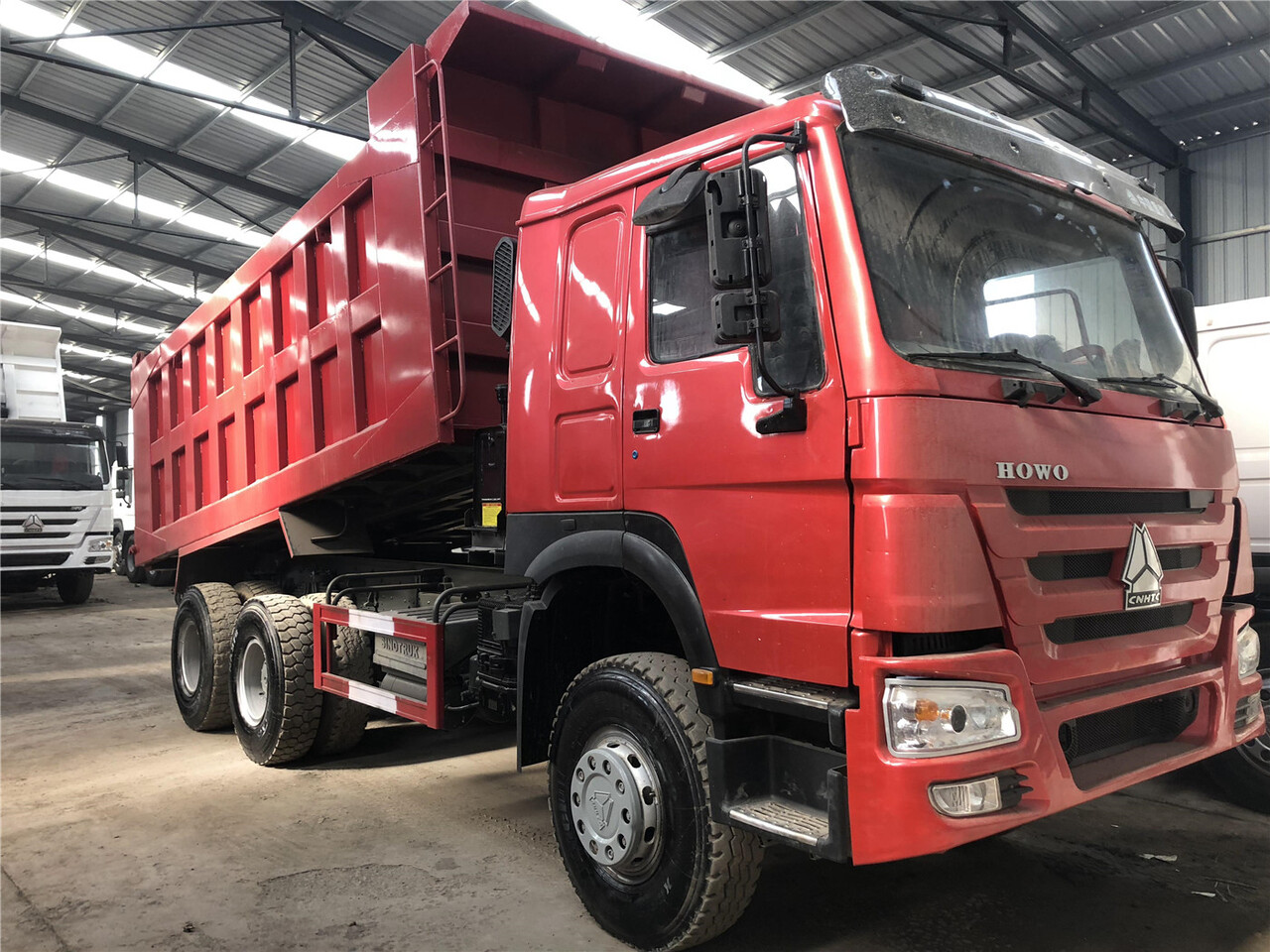 SINOTRUK Howo Dump truck 371 - Tovornjak prekucnik: slika 1 SINOTRUK Howo Dump truck 371 - Tovornjak prekucnik: slika 1