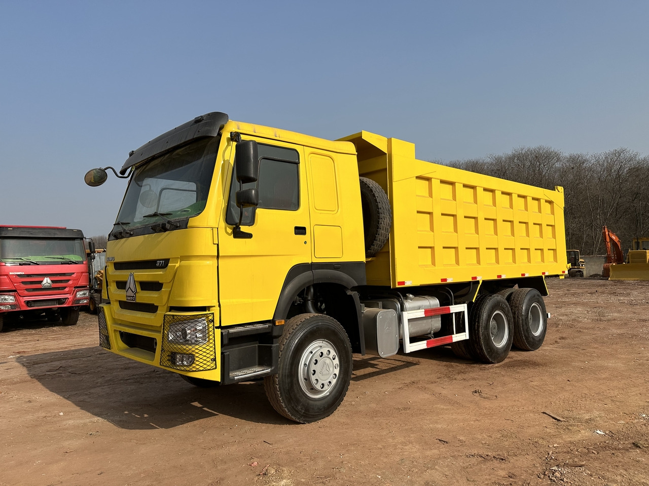 SINOTRUK Howo Dump truck 371 - Tovornjak prekucnik: slika 2 SINOTRUK Howo Dump truck 371 - Tovornjak prekucnik: slika 2