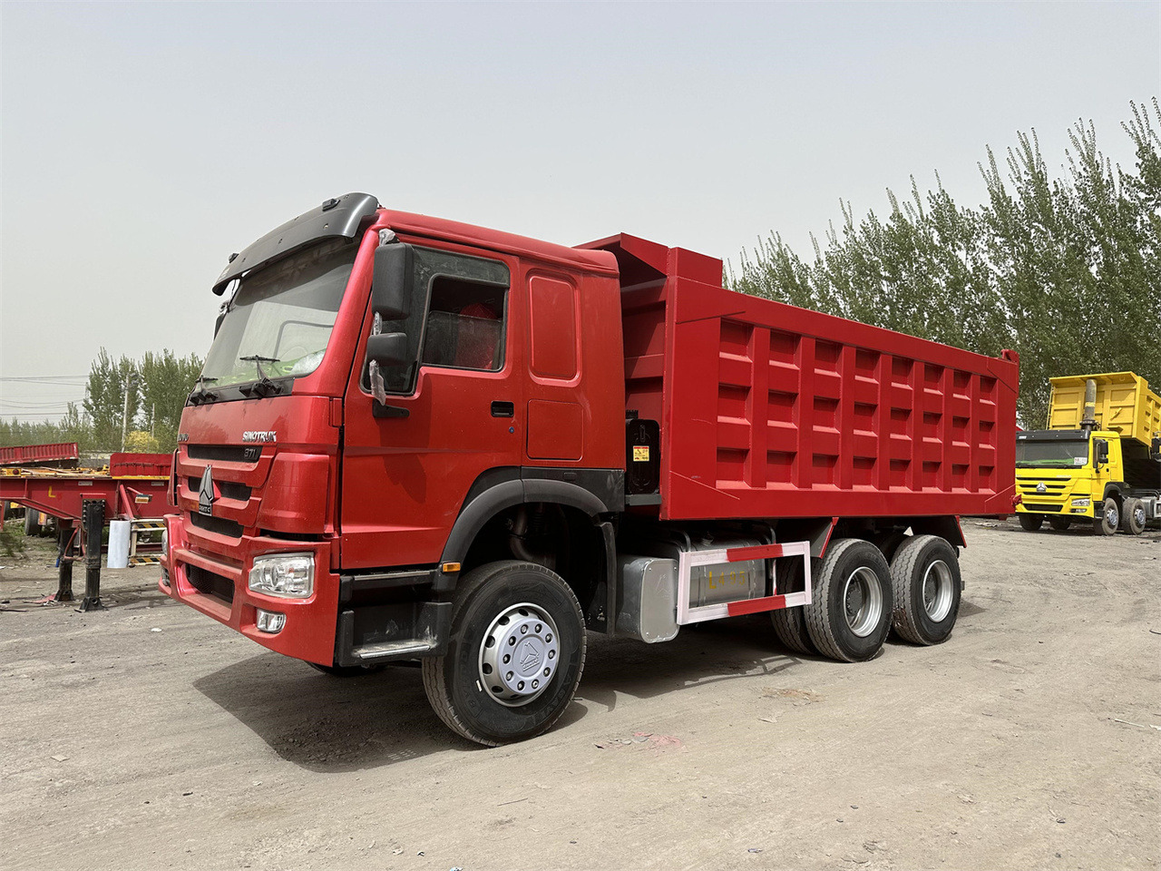 SINOTRUK Howo Dump truck 371 - Tovornjak prekucnik: slika 3 SINOTRUK Howo Dump truck 371 - Tovornjak prekucnik: slika 3